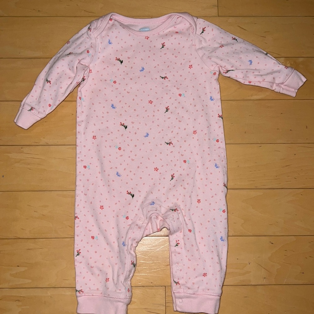 Old Navy 6-9 months one piece